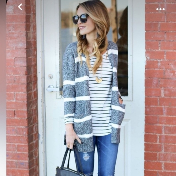 Madewell Gray & White Charlie Cotton Striped Pocket Cardigan Sweater. Size M - Picture 2 of 9